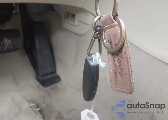 JN1BJ0RR9HM409564: 42642016