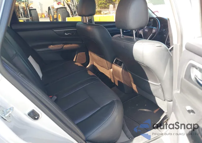 1N4BL3APXHC190404: 42642049