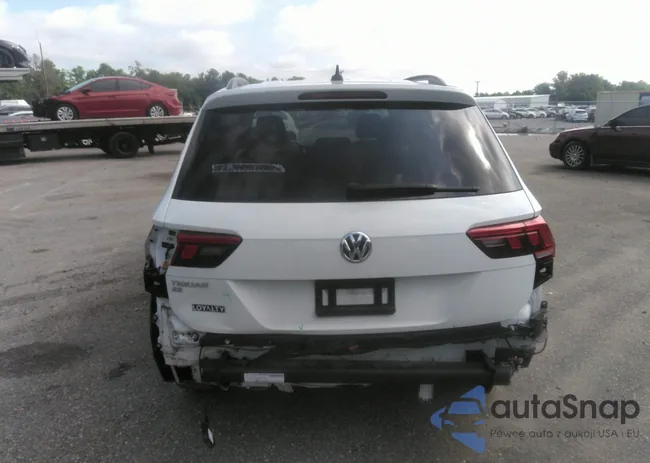 3VV3B7AX0LM047933: 42642117