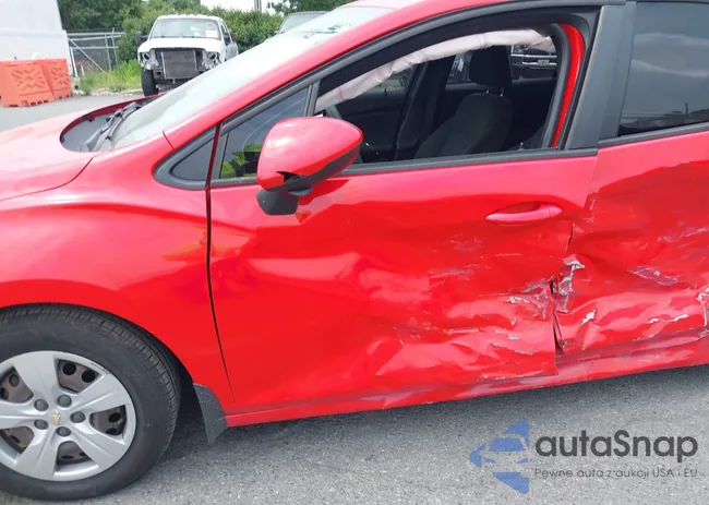 1G1BC5SM9J7231123: 42642133