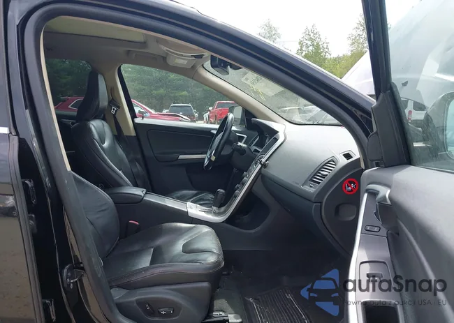 YV4902DZ9B2181387: 42642156