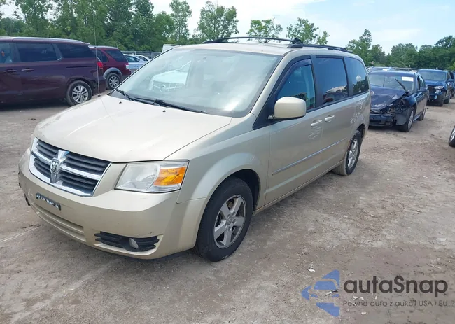 2D4RN5D14AR395951: 42643575