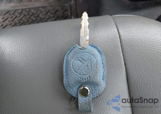 1FTYR10DX8PA71842: 42643791