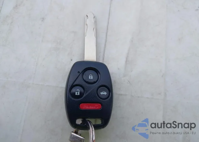 1HGCP2F64CA191227: 42643900