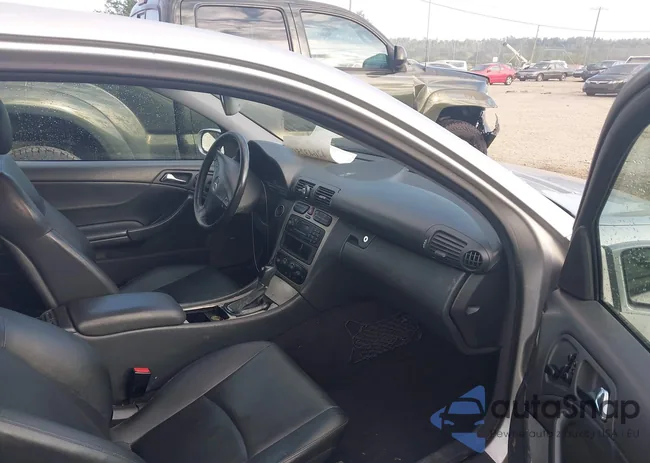 WDBRN47J12A274382: 42643250