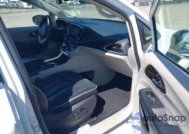 2C4RC1GG1PR524409: 42644377