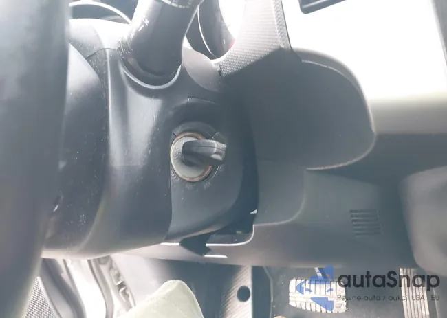 JA4MT31X67U001253: 42644456