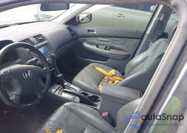 1HGCM56673A035760: 42644571