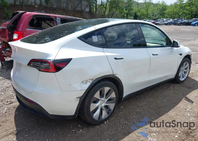 5YJYGDEDXMF109655: 42644656