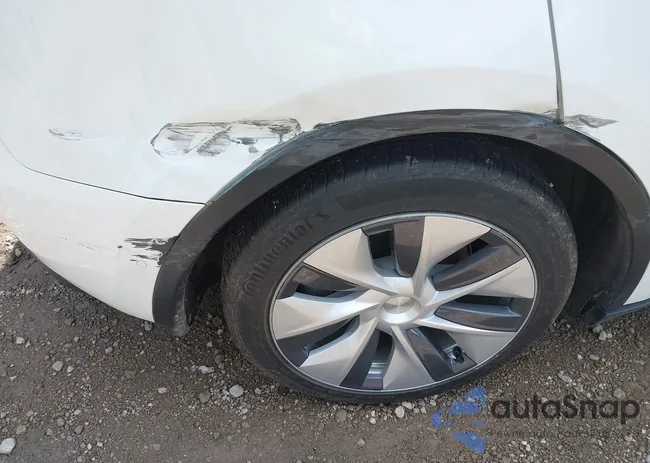 5YJYGDEDXMF109655: 42644656