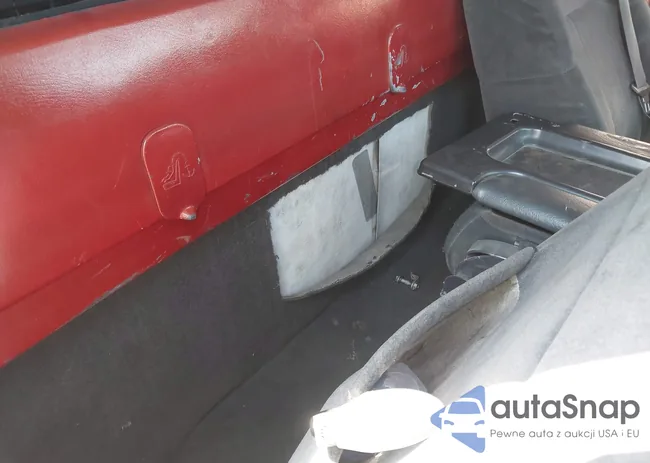 1GCEC19T81E100755: 42644665