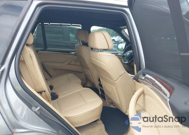 5UXZV8C52D0C15272: 42644739