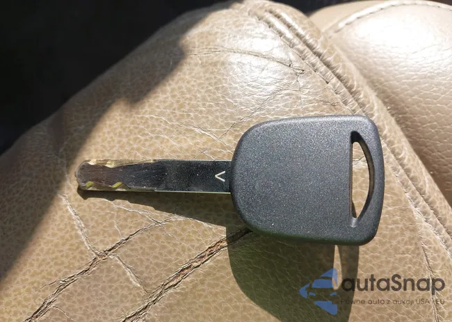 2HKYF18696H560224: 42644785