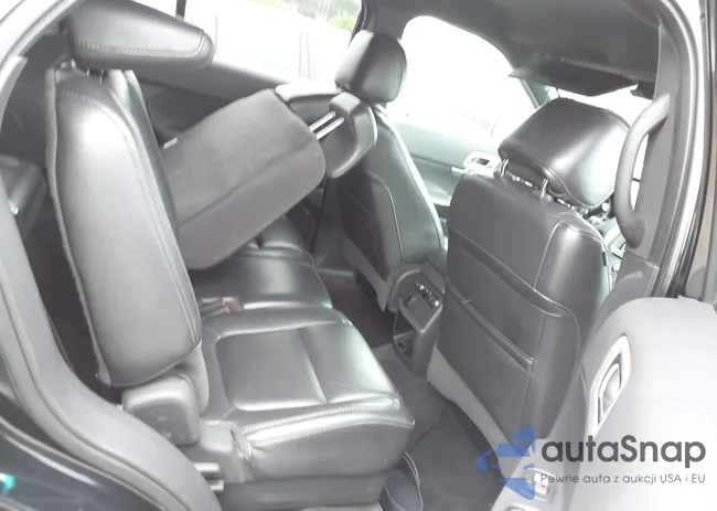 1FMHK7D83BGA64383: 42644880