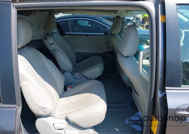 5TDYK3DCXCS277727: 42645463