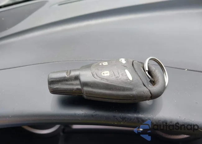 YS3FD49Y851053912: 42645505