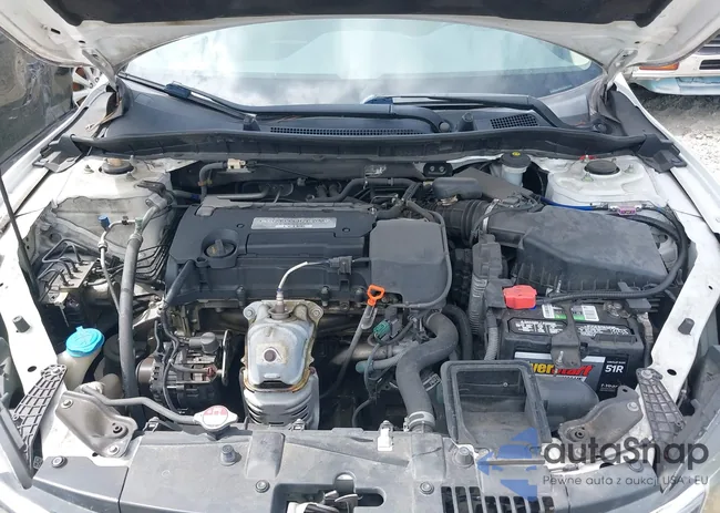 1HGCR2F38FA221804: 42645539