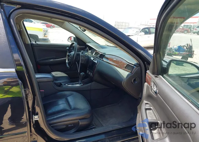 2G1WC5E37C1143997: 42645741