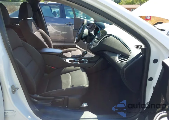 1G1ZB5ST1KF202702: 42645758