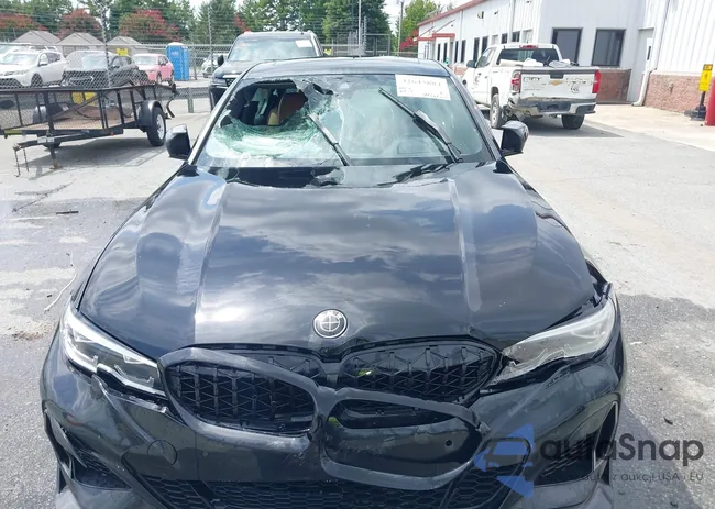 3MW5U7J02M8B51979: 42645884