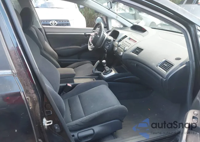 2HGFA55528H704962: 42645128