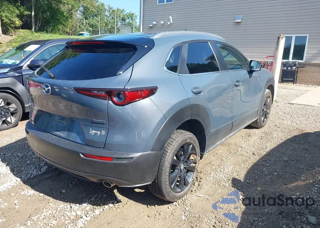 3MVDMBCMXPM510409: 42645168