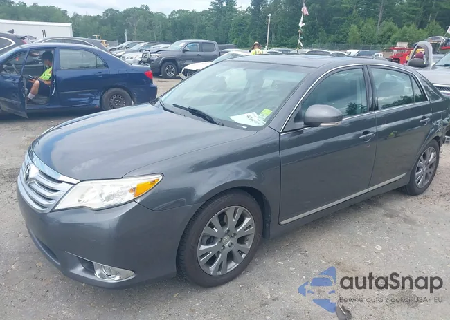 4T1BK3DBXBU410053: 42645182