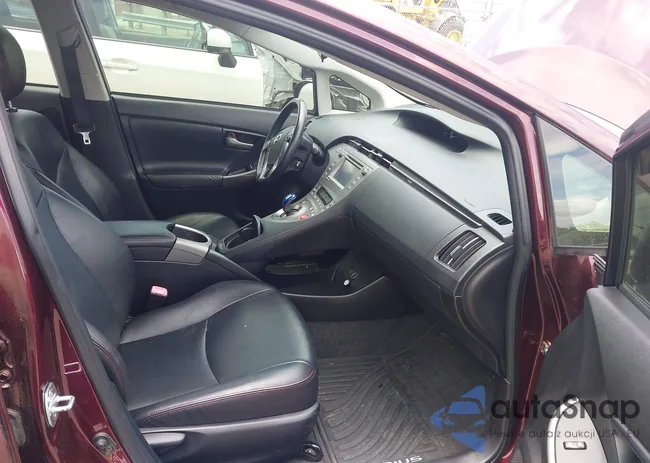 JTDKN3DU8D5577313: 42645307