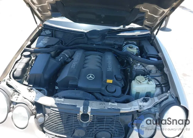 WDBJF70J5YB111968: 42646770