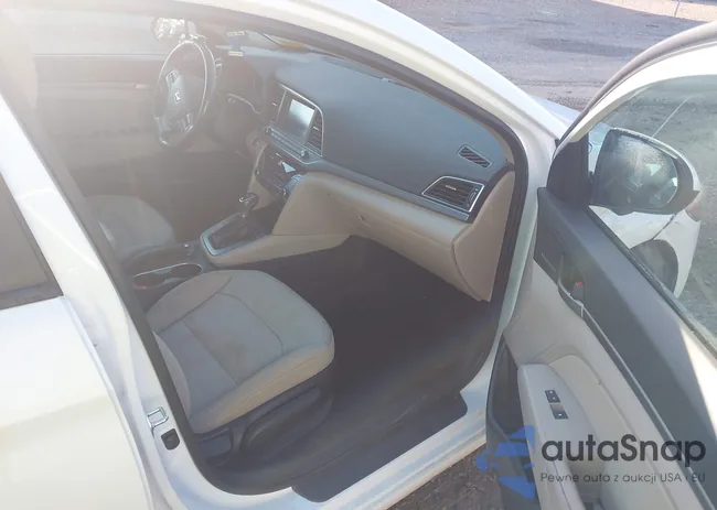 5NPD84LF2JH320183: 42646786