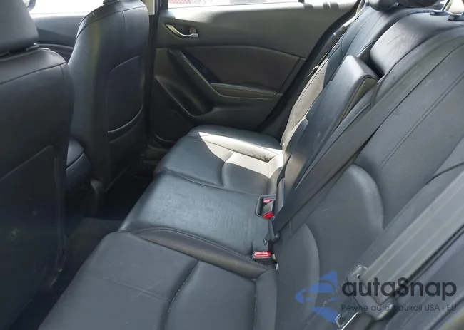 3MZBN1W37JM178078: 42646796