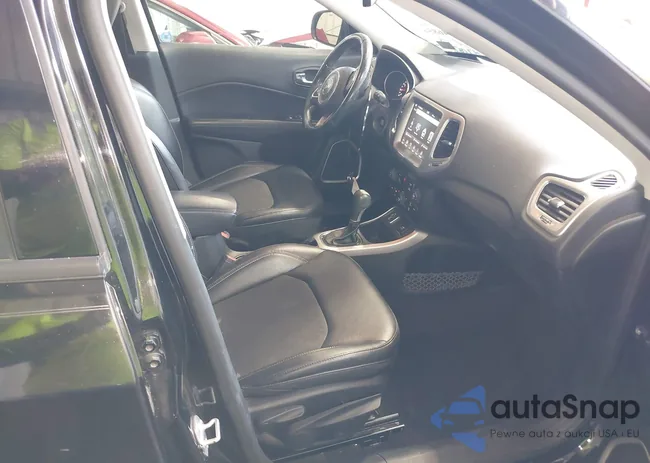 3C4NJCBB4JT125252: 42646854