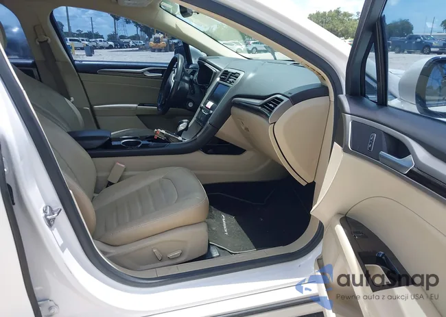 3FA6P0LU8DR161132: 42646879