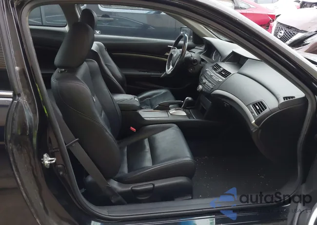 1HGCS1B80CA014805: 42646052