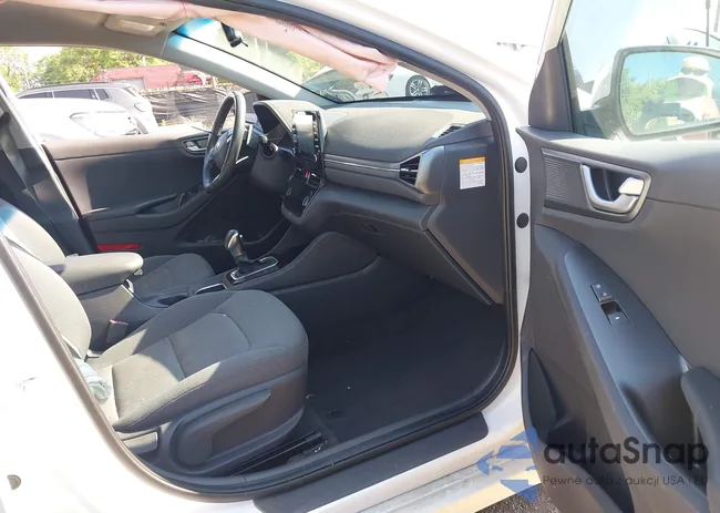 KMHC75LC6LU189905: 42647353