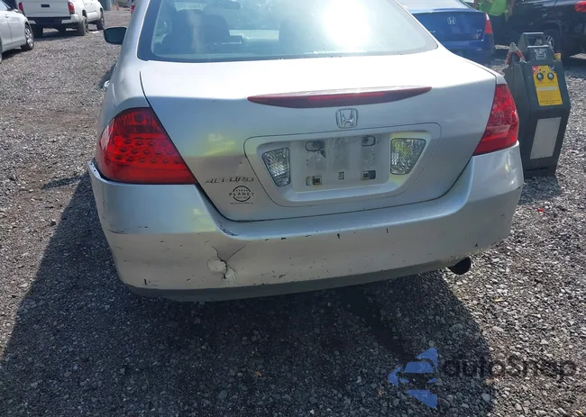 1HGCM56477A227992: 42647356