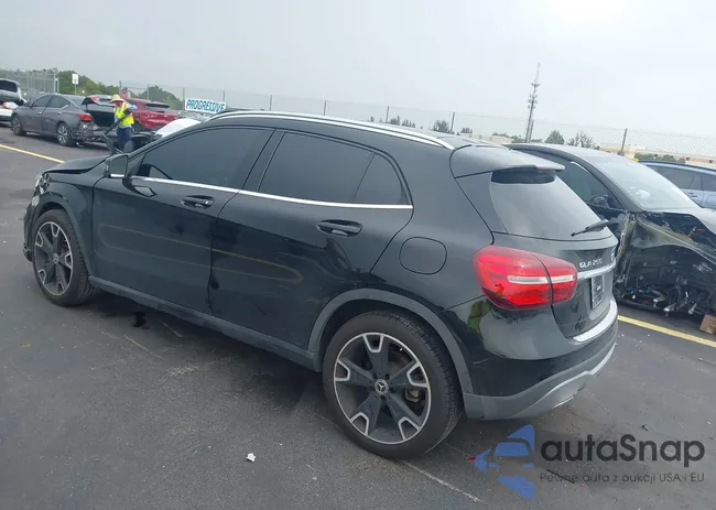 WDCTG4EB4KJ569628: 42647487