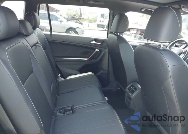 3VVCB7AX9PM105429: 42647552