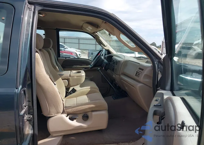 1FTNX21P84EA26301: 42647558