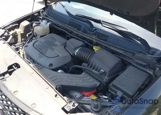 2C4RC1BG1PR606504: 42647652