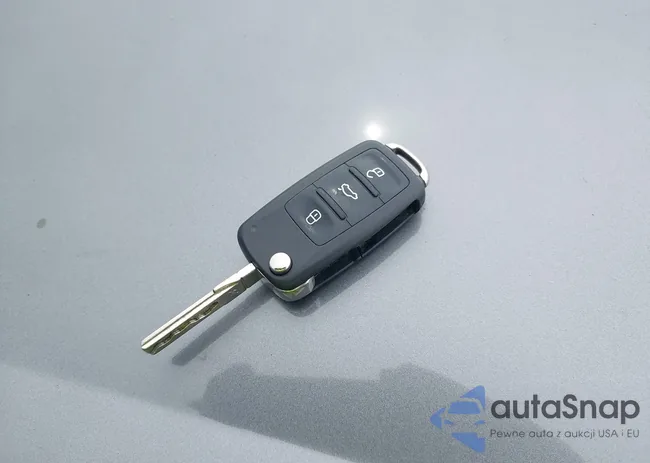 WVWHD7AJ8CW201055: 42647822