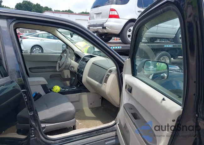 1FMCU02Z78KC69282: 42647887