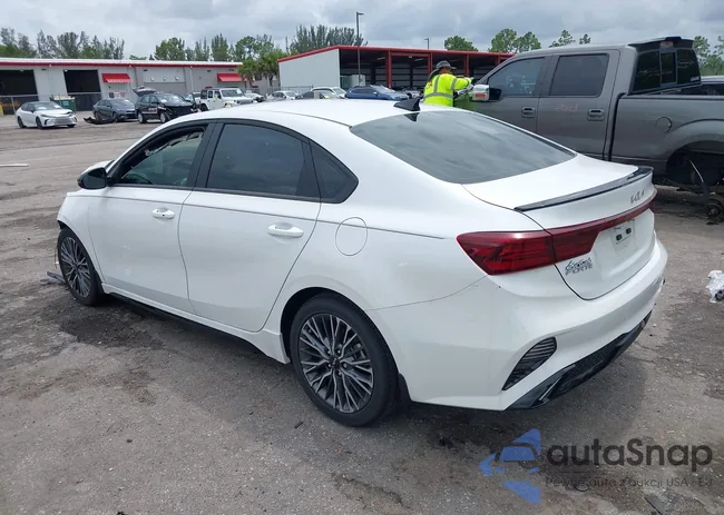 3KPF54AD7RE805261: 42647005