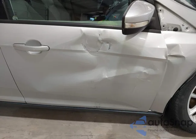 1FADP3F28FL214500: 42647084