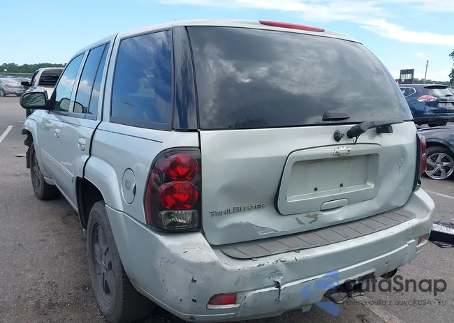 1GNDT13S572185745: 42647111