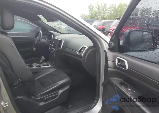 1C4RJFAG6JC452859: 42647127