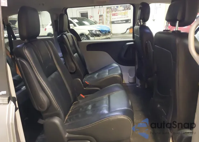 2C4RC1BG2ER221014: 42647144