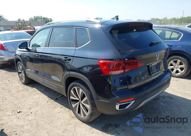 3VVLX7B21NM077143: 42647240