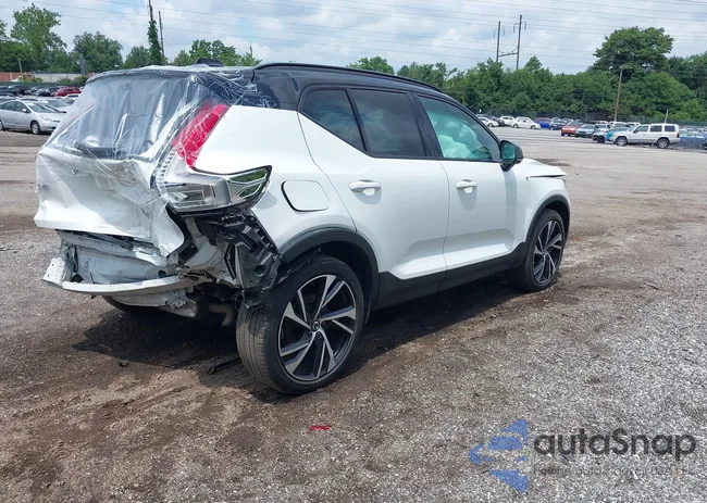 YV4162UM5N2663536: 42647311