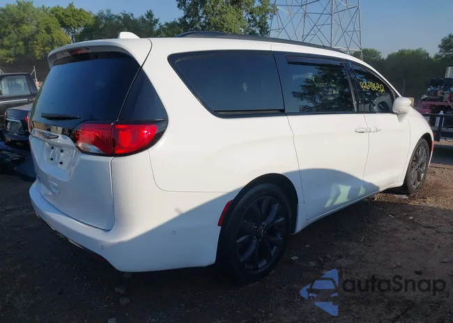 2C4RC1BG5KR522663: 42648632